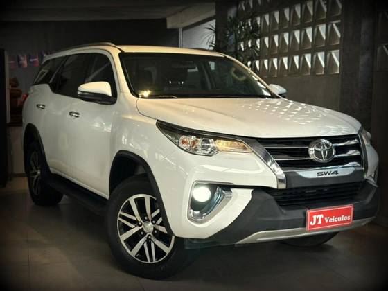 TOYOTA HILUX SW4 2.7 SRV 7 LUGARES 4X2 16V FLEX 4P AUTOMÁTICO